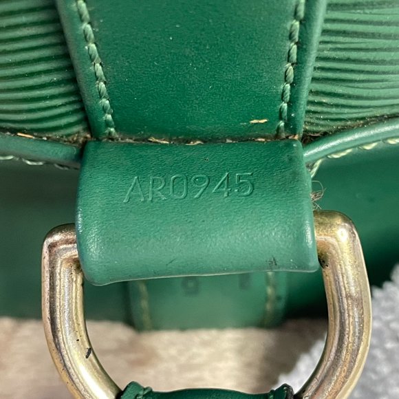 Louis Vuitton Randonnee PM Epi Borneo Green - Picture 4 of 16